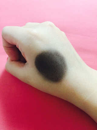 다슈코리아 다슈 안티 헤어로스 헤어쿠션 16g — 5점을 준 리뷰어가 2017년 4월 올린 사용 사진