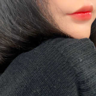 릴리바이레드 쥬시라이어 워터틴트 02 체리 크러쉬인 척 — 5점을 준 리뷰어가 2020년 3월 올린 사용 사진