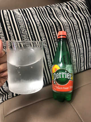 페리에 피치 500ml PET — 4점을 준 리뷰어가 2019년 11월 올린 사용 사진