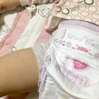 네추럴블라썸 NATURAL BLOSSOM 슈퍼 얇은 바지 기저귀 — 5점을 준 리뷰어가 2019년 1월 올린 사용 사진