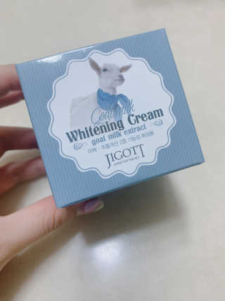 지고트 산양유 화이트닝 크림 70ml — 5점을 준 리뷰어가 2019년 8월 올린 사용 사진
