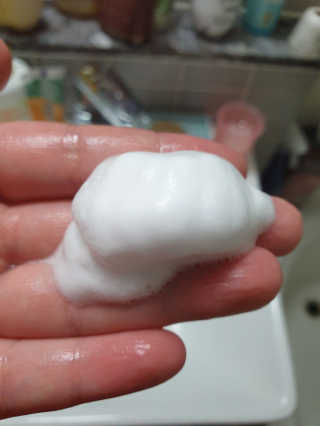 에이밀 슈퍼 그레인 버블 폼 200ml — 4점을 준 리뷰어가 2019년 9월 올린 사용 사진