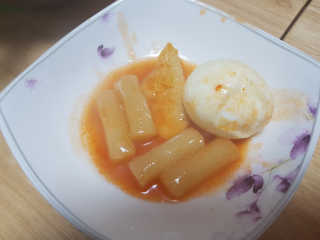 홍대미미네국물떡볶이 [홍대미미네]오리지널 국물 떡볶이4팩 + 라면사리 — 5점을 준 리뷰어가 2019년 4월 올린 사용 사진