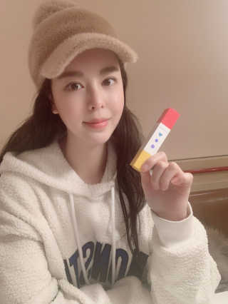 스톤브릭 모이스쳐 립+믹스립+홀더+플러그 세트 — 5점을 준 리뷰어가 2019년 12월 올린 사용 사진