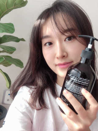 the naked object [탈모볼륨샴푸] 디블랙 팩 샴푸 — 5점을 준 리뷰어가 2020년 2월 올린 사용 사진