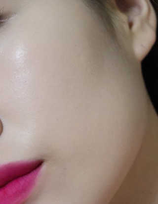 미샤 래디언스 퍼펙트핏 파운데이션 SPF30 PA++ — 4.5점을 준 리뷰어가 2020년 4월 올린 사용 사진