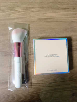 [블랙루즈] 업 앤 다운 트리플 컨투어링 — 5점을 준 리뷰어가 2018년 12월 올린 사용 사진