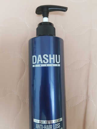 다슈코리아 다슈 데일리 한방 두피 골드 샴푸 500ml — 5점을 준 리뷰어가 2018년 1월 올린 사용 사진