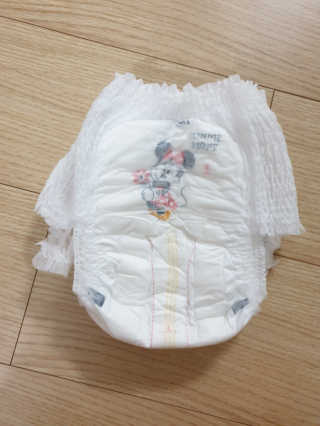 보솜이 베이비케어 팬티형 기저귀 — 5점을 준 리뷰어가 2019년 2월 올린 사용 사진