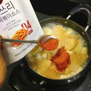 미쓰리떡볶이 just 10 min 패키지 — 5점을 준 리뷰어가 2018년 5월 올린 사용 사진