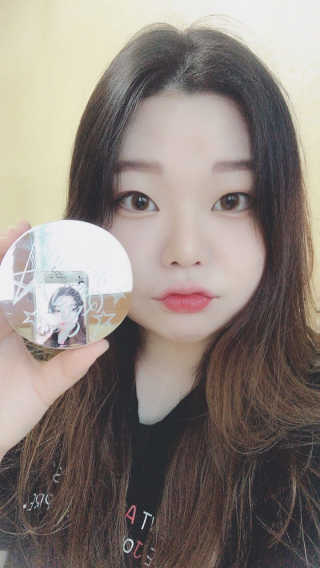 셀레뷰 스타 시크릿 쿠션 — 3.67점을 준 리뷰어가 2018년 2월 올린 사용 사진