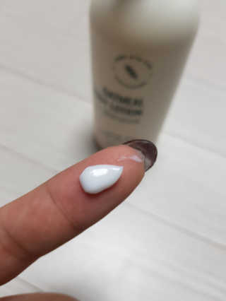 (주)에네스티 내추럴 촉촉  오트밀 바디로션 500ml — 5점을 준 리뷰어가 2019년 9월 올린 사용 사진