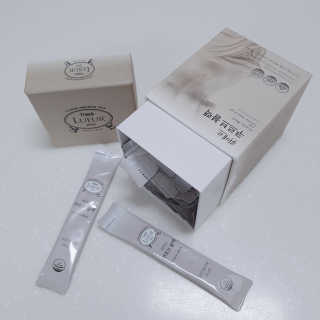 [하우투잇] 뤼에르 쿠르브 블랙 10ml x 30포 총 300ml — 5점을 준 리뷰어가 2020년 3월 올린 사용 사진