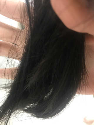 아쿠아큐링 모이스춰라이징 헤어케어 — 5점을 준 리뷰어가 2018년 5월 올린 사용 사진