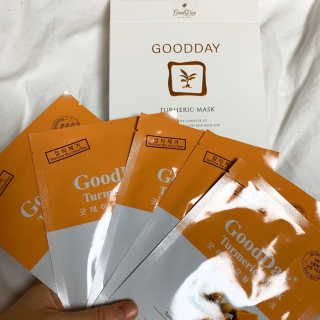 GoodDay Skincare GoodDay 강황 마스크 — 5점을 준 리뷰어가 2020년 2월 올린 사용 사진