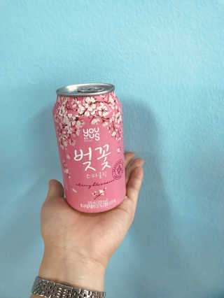 GS25 벚꽃 팝콘 + 벚꽃스파클링 + 벚꽃 청포도 에이드 — 4.67점을 준 리뷰어가 2018년 3월 올린 사용 사진