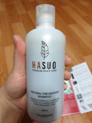 셀리본 하수오 내츄럴 프리벤션 탈모관리 샴푸 300ml — 4점을 준 리뷰어가 2019년 11월 올린 사용 사진