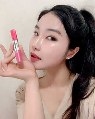터치인솔 로맨틱에디션 메탈리스트 립스틱 — 5점을 준 리뷰어가 2018년 9월 올린 사용 사진
