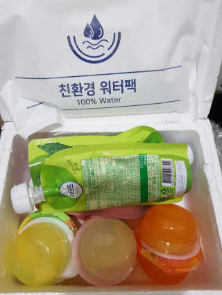 데르뜨 떠먹는 과일 3종, 짜먹는 과일 2종 총 10개 체험 — 5점을 준 리뷰어가 2020년 3월 올린 사용 사진