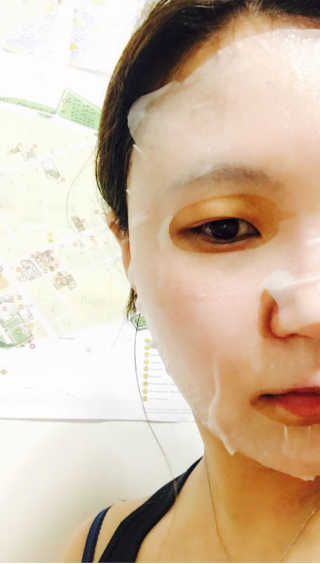 23years old 하이알톡스 쁘띠마스크(5장) — 5점을 준 리뷰어가 2017년 5월 올린 사용 사진