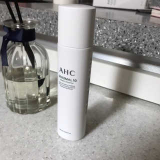 AHC 에이 에이치 씨 미니멀 10 워터리 에센스 — 4점을 준 리뷰어가 2018년 12월 올린 사용 사진
