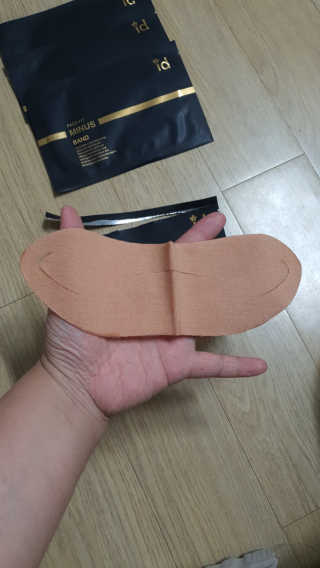 아이디플라코스메틱 아이디 페이스핏 마이너스 밴드 — 5점을 준 리뷰어가 2019년 11월 올린 사용 사진