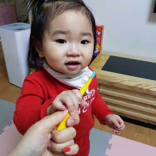 달곰이 어린이 치약+어린이 칫솔 SET — 4점을 준 리뷰어가 2018년 2월 올린 사용 사진