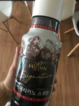 (주)쟈뎅 쟈뎅 시그니처 아메리카노 1.1L — 5점을 준 리뷰어가 2018년 8월 올린 사용 사진