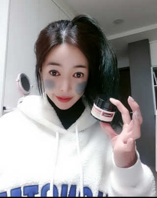 SWISSE 스위스 마누카 허니 디톡시파잉 페이셜 마스크 — 5점을 준 리뷰어가 2019년 11월 올린 사용 사진