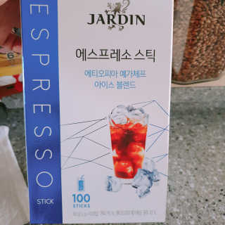 (주)쟈뎅 [쟈뎅] 에스프레소스틱 아이스블렌드 — 5점을 준 리뷰어가 2019년 5월 올린 사용 사진