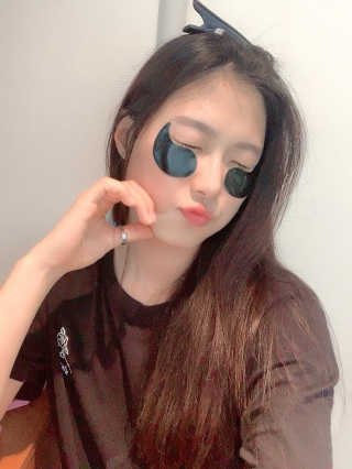 퓨어힐스 포어 클리어 블랙 챠콜 아이패치 — 5점을 준 리뷰어가 2019년 3월 올린 사용 사진