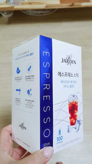 (주)쟈뎅 [쟈뎅] 에스프레소스틱 아이스블렌드 — 5점을 준 리뷰어가 2019년 5월 올린 사용 사진
