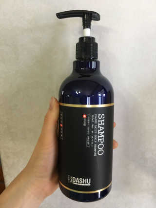 다슈코리아 다슈 데일리 한방 두피 골드 샴푸 500ml — 4.67점을 준 리뷰어가 2017년 6월 올린 사용 사진