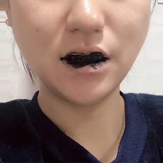 the naked object 디블랙팩치약 디블랙칫솔 세트 — 4.5점을 준 리뷰어가 2019년 1월 올린 사용 사진