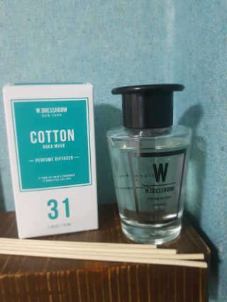 더블유드레스룸 퍼퓸 디퓨저 70ml — 3점을 준 리뷰어가 2018년 7월 올린 사용 사진