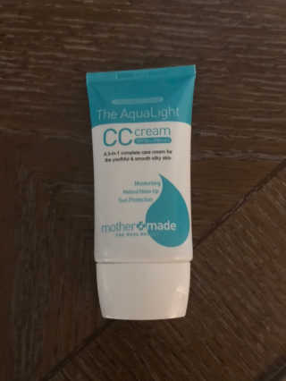 마더메이드 더 아쿠아라이트 CC크림 SPF50+ PA+++ — 3.5점을 준 리뷰어가 2019년 6월 올린 사용 사진
