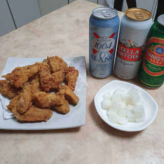 [치킨마루]-  빠사칸윙봉현미 + 콜라 500ml — 4점을 준 리뷰어가 2019년 7월 올린 사용 사진