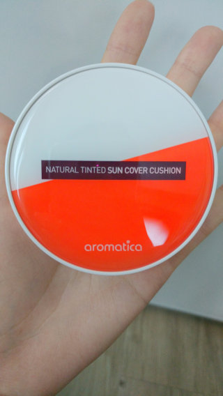 아로마티카 내추럴 틴티드 썬 커버 쿠션 SPF 30/PA++ — 3.5점을 준 리뷰어가 2016년 7월 올린 사용 사진