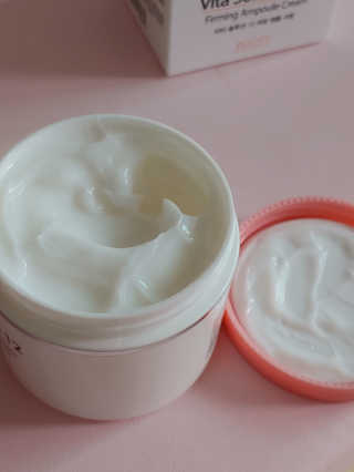 지고트 비타솔루션12 퍼밍 앰플 크림 100ml — 4.5점을 준 리뷰어가 2019년 7월 올린 사용 사진
