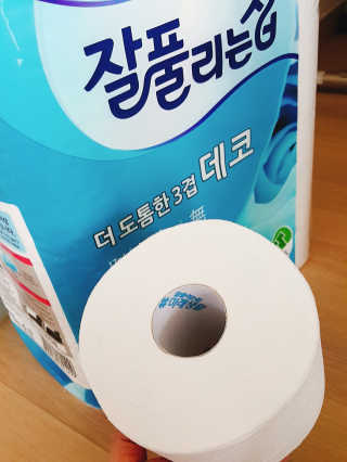 잘풀리는집 더 도톰한 3겹 데코 30롤 — 5점을 준 리뷰어가 2018년 5월 올린 사용 사진