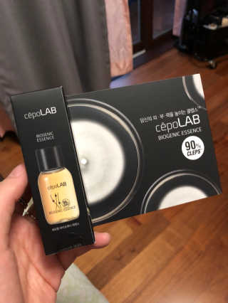 세포랩 바이오제닉 에센스 30ml 특별팩 — 3.67점을 준 리뷰어가 2018년 5월 올린 사용 사진