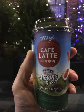 마이카페라떼 말차 아몬드브리즈 7개입 — 4점을 준 리뷰어가 2019년 11월 올린 사용 사진