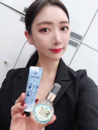 바디홀릭 스카이포션 바디미스트+스카이 클린 핸드크림 set — 2.5점을 준 리뷰어가 2018년 12월 올린 사용 사진