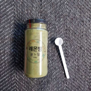 초능력 국내산 레몬밤 분말 — 4점을 준 리뷰어가 2019년 9월 올린 사용 사진