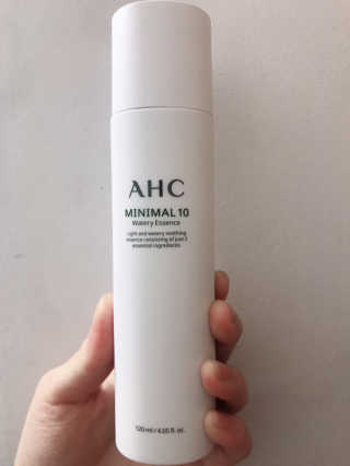 AHC 에이 에이치 씨 미니멀 10 워터리 에센스 — 5점을 준 리뷰어가 2018년 11월 올린 사용 사진
