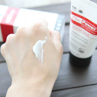 플렉스파워에이더블유에스 리커버리크림 30ml — 5점을 준 리뷰어가 2017년 6월 올린 사용 사진