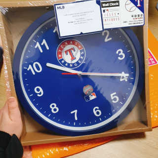 MLB WATCH n LEISURE MLB  아날로그 디자인 벽시계 8종 — 5점을 준 리뷰어가 2019년 12월 올린 사용 사진