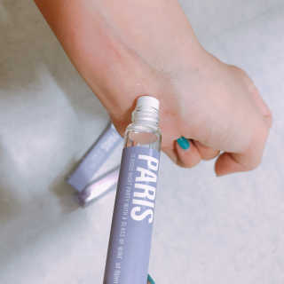 더블유드레스룸 롤 온 퍼퓸EDT 10ml — 5점을 준 리뷰어가 2018년 7월 올린 사용 사진