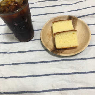 본플라 친환경 야자나무잎 접시 — 5점을 준 리뷰어가 2018년 8월 올린 사용 사진