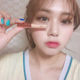 [블랙루즈] 펄블리 아이 글리터 4종 중 택 1 — 4.5점을 준 리뷰어가 2019년 8월 올린 사용 사진